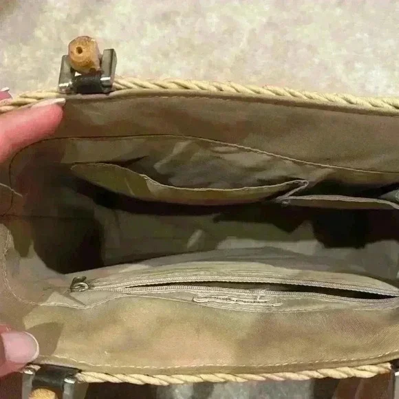 Eddie Bauer Weaved Wicker Purse With Bamboo Handles - Picture 3 of 6